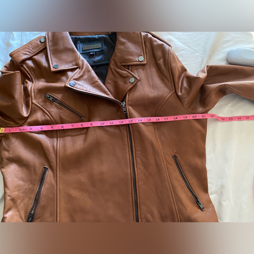 Leather jacket - Picture 11 of 11